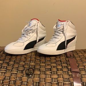 Puma Ferrari wedges size 7.5